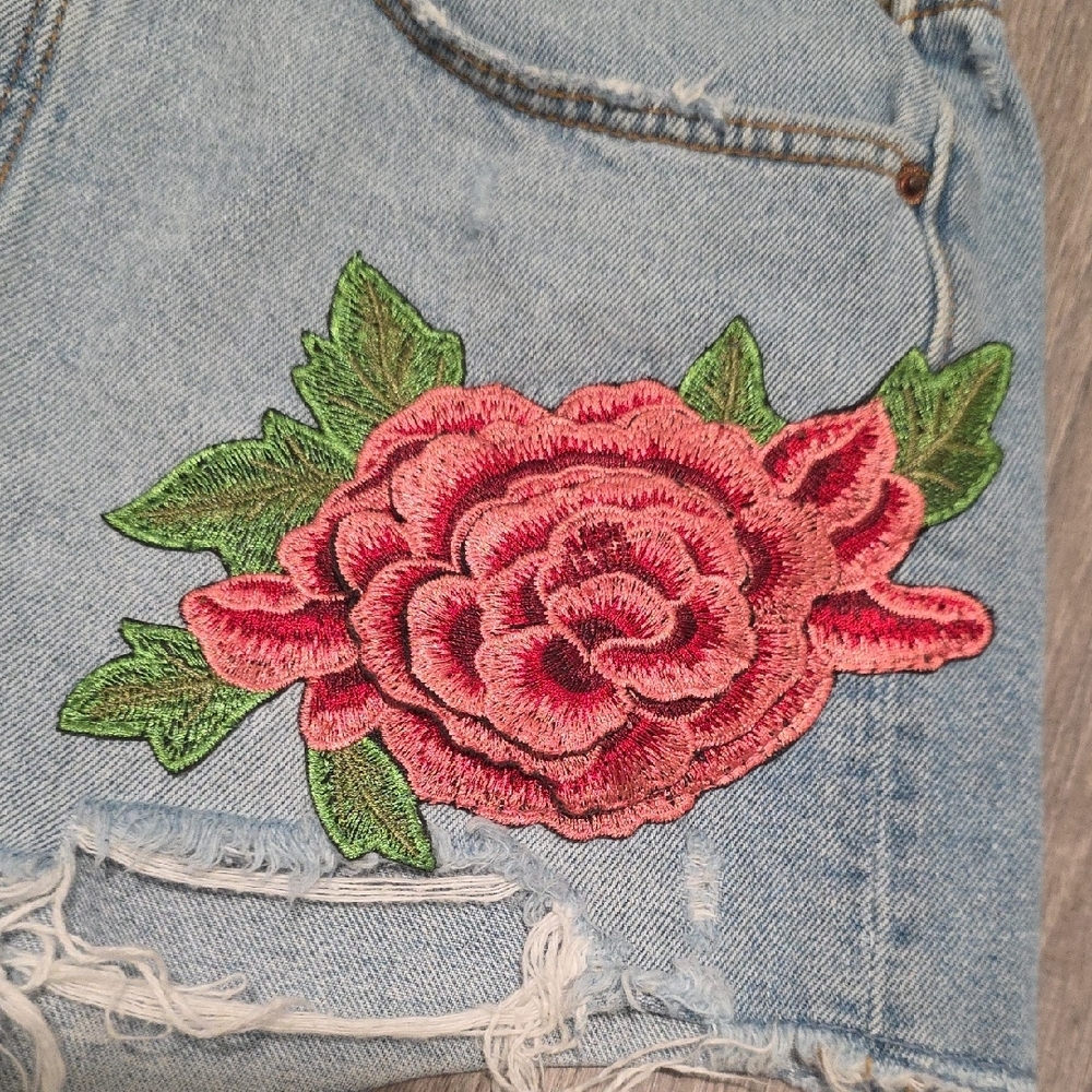 Zara Trafaluc Denimwear Rose Embroidered High Rise Shorts - Picture 8 of 16